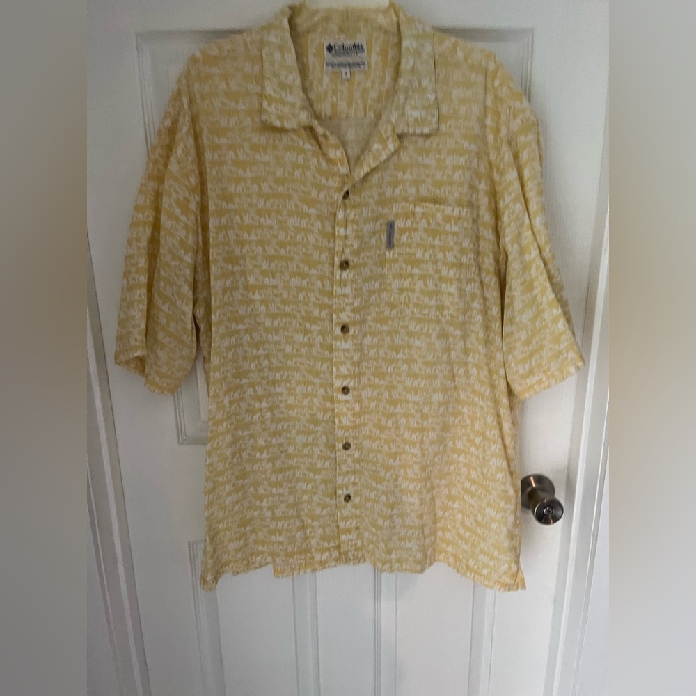 Columbia 100% cotton Button Down Shirt
